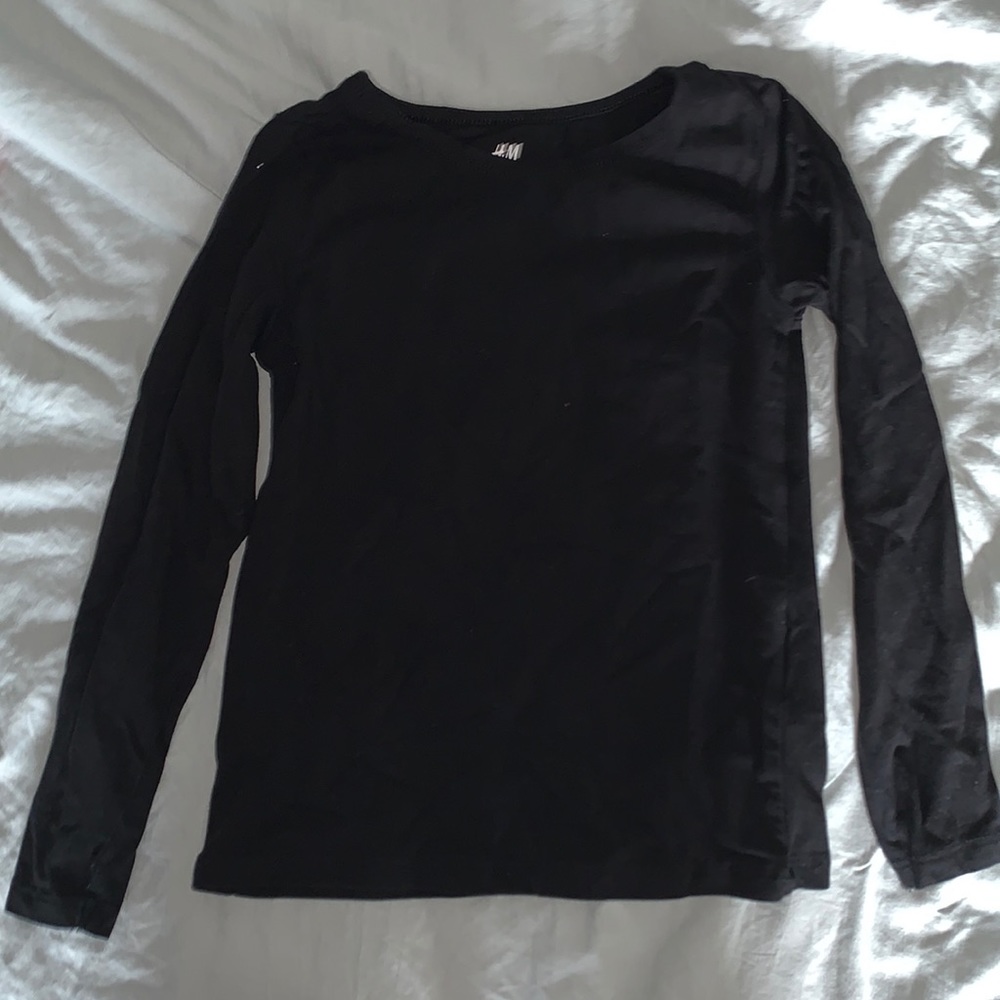 H&M black long sleeve (size 4-6Y)